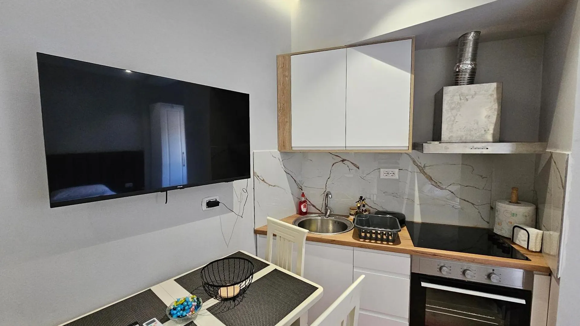1-Leo'S Apartment Saranda  Sarande