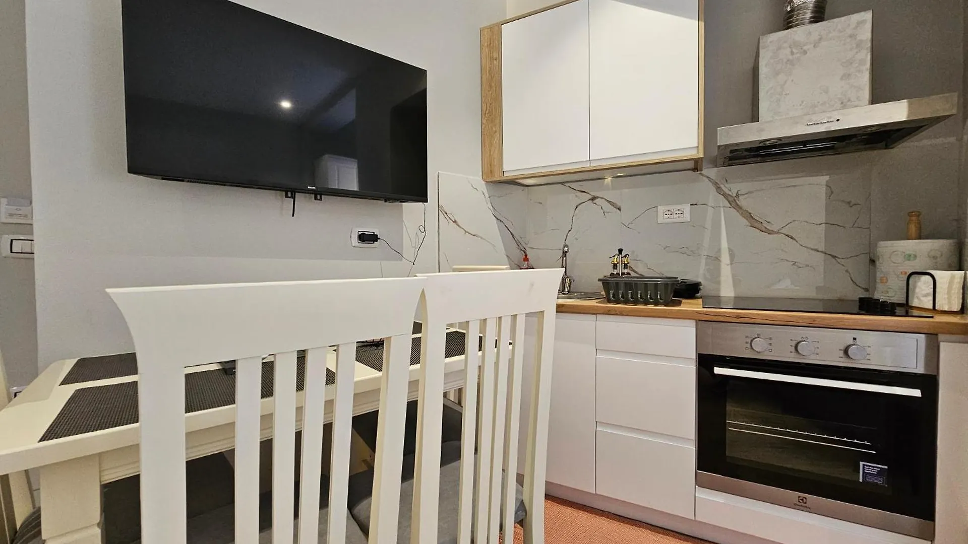 1-Leo'S Apartment Saranda Albania